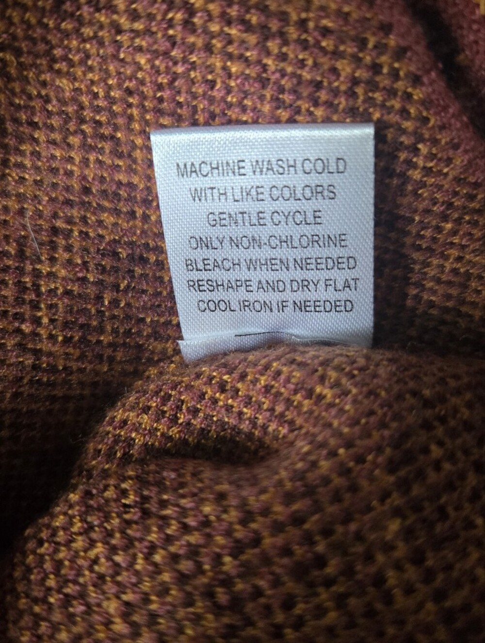 Paisley Crewneck Sweater - Raspberry - Picture 7 of 7